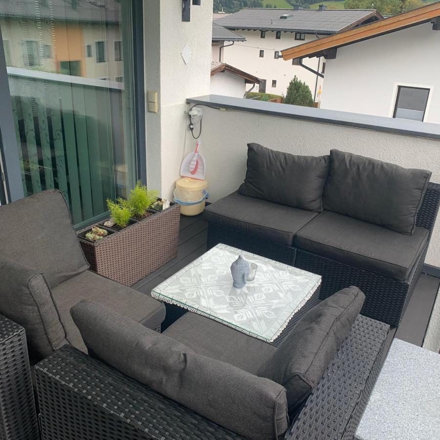 Haus Lara Marie Lägenhet Zell am See Exteriör bild